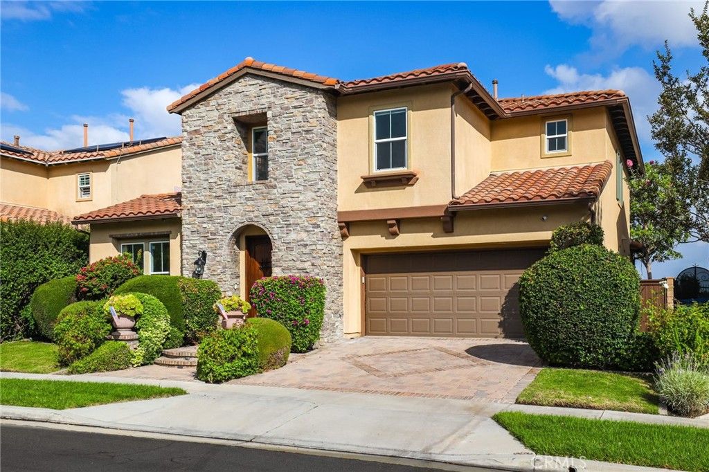 Photo of 113 Bottlebrush, Irvine, CA 92603 (MLS # OC25222504)