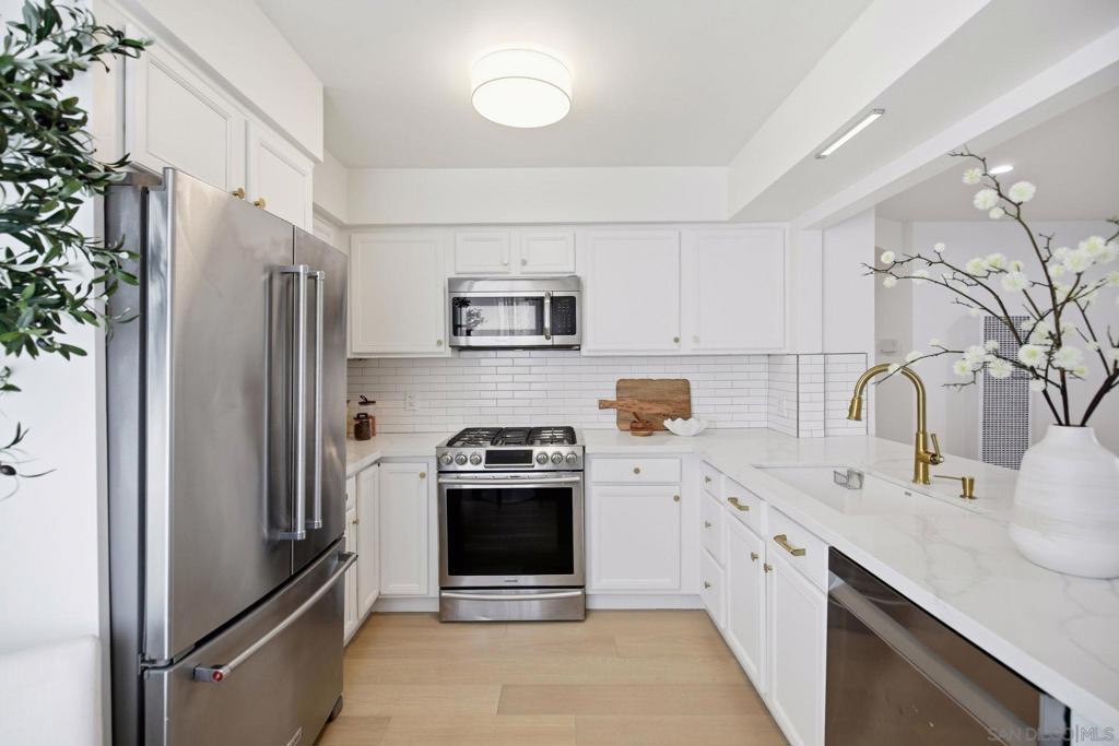 3932 9th Ave 5