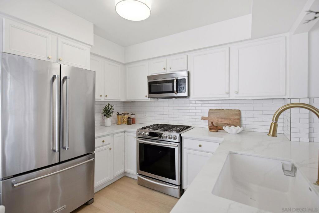 3932 9th Ave 5