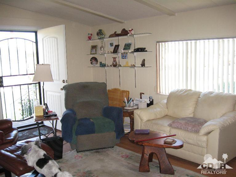 Desert Sands Mobile - Manufactured In Park