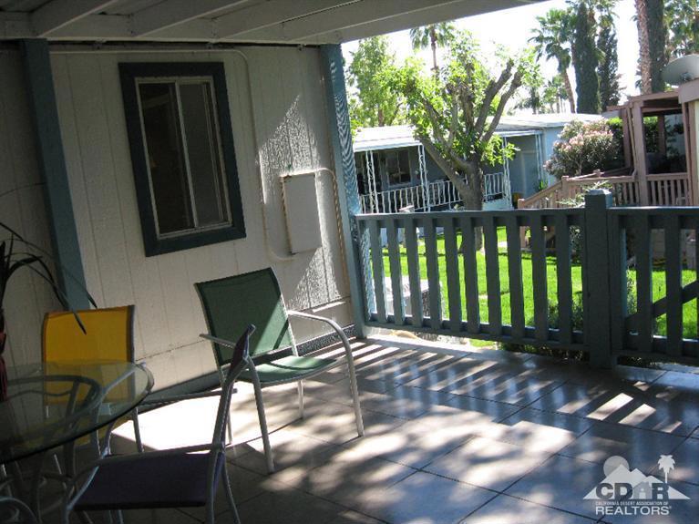 Desert Sands Mobile - Manufactured In Park