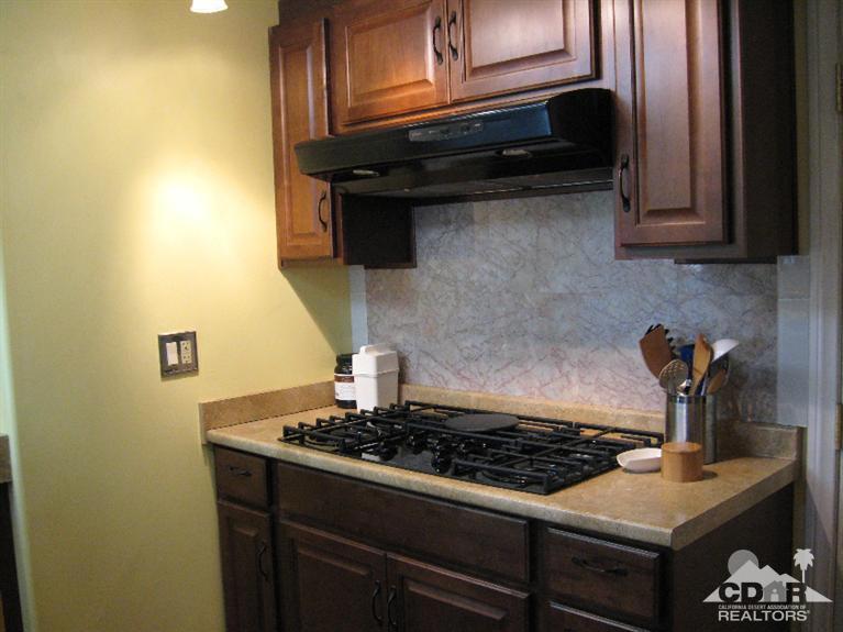 Desert Sands Mobile - Manufactured In Park