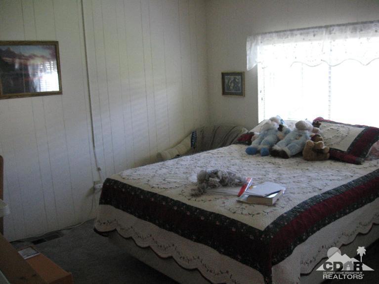 Desert Sands Mobile - Manufactured In Park