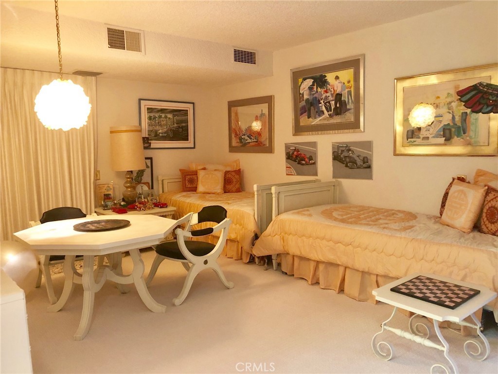 Tennis Club (SFR) (33261) - Residential