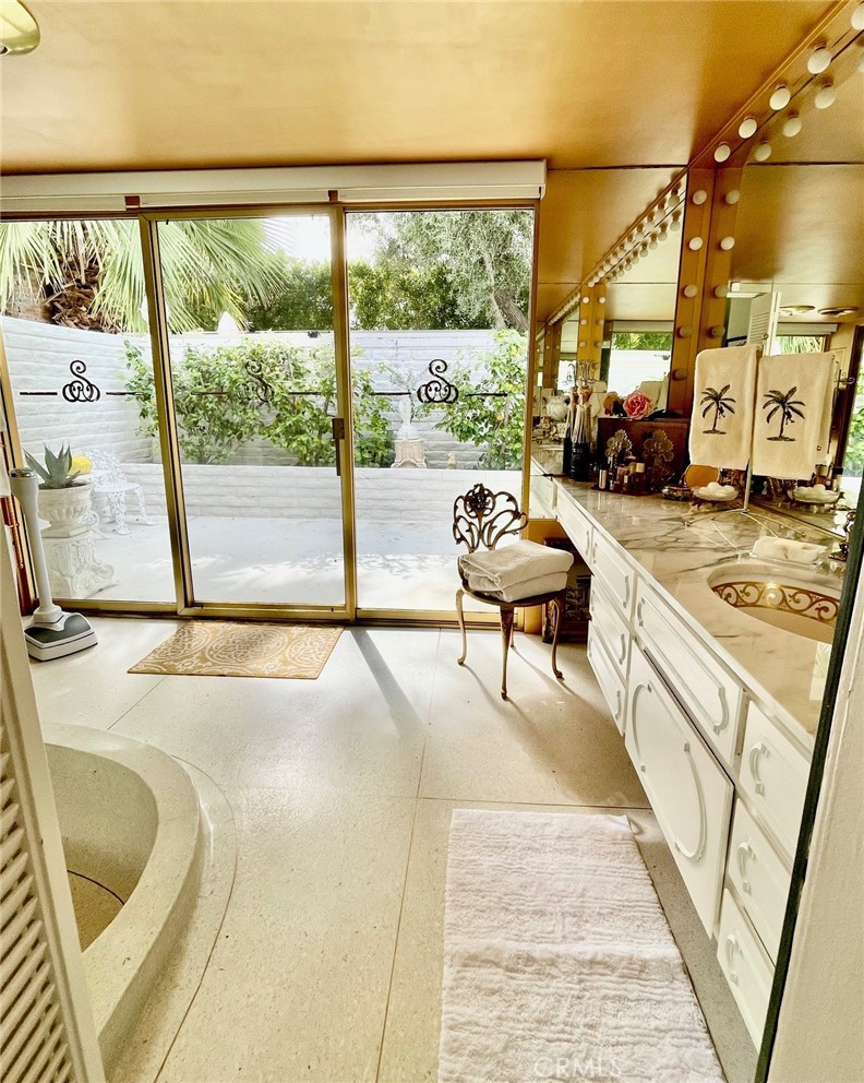 Tennis Club (SFR) (33261) - Residential