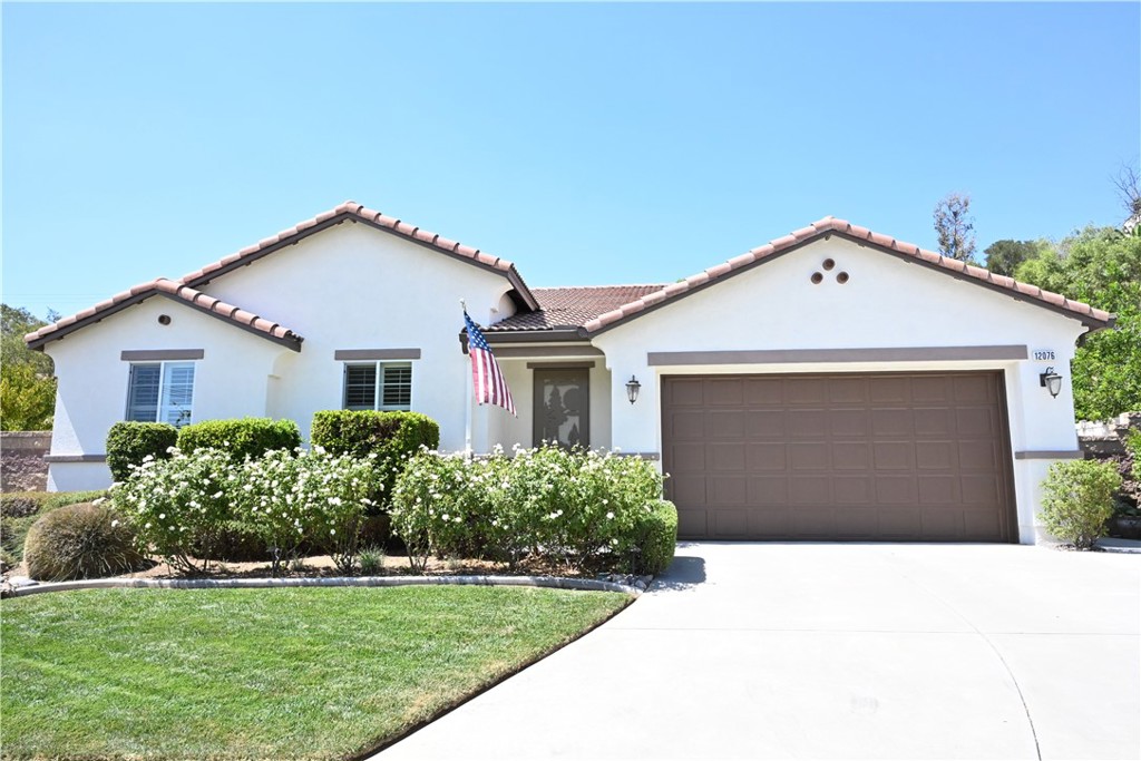 Stunning turn-key single-story home in the desirable Reserve at Crafton Hills. This home features an open-floorplan, 3 bedrooms (study is the 4th) and 2.5 bathrooms. The private and peaceful back yard is low-maintenance with a covered patio area. The side yards are beautifully manicured and include raised planting beds. The Reserve offers exclusive amenities including a clubhouse, pool and spa, BBQ areas, and lighted tennis and pickleball courts. Close to Crafton Hills College, shopping, dining, Yucaipa Regional Park and easy Freeway 10 access.