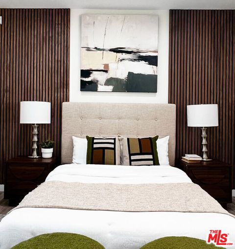 Photo of 889 Francisco Street #1001, Los Angeles, CA 90017 (MLS # 25617889)