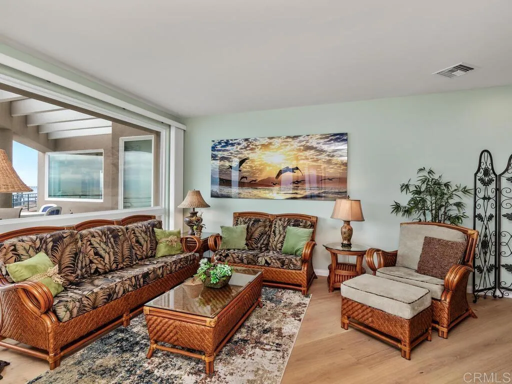 Oceanside, California 92054, United States, 3 Bedrooms Bedrooms, ,3 BathroomsBathrooms,Residential,Active,194296