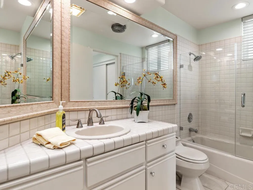 Oceanside, California 92054, United States, 3 Bedrooms Bedrooms, ,3 BathroomsBathrooms,Residential,Active,194296