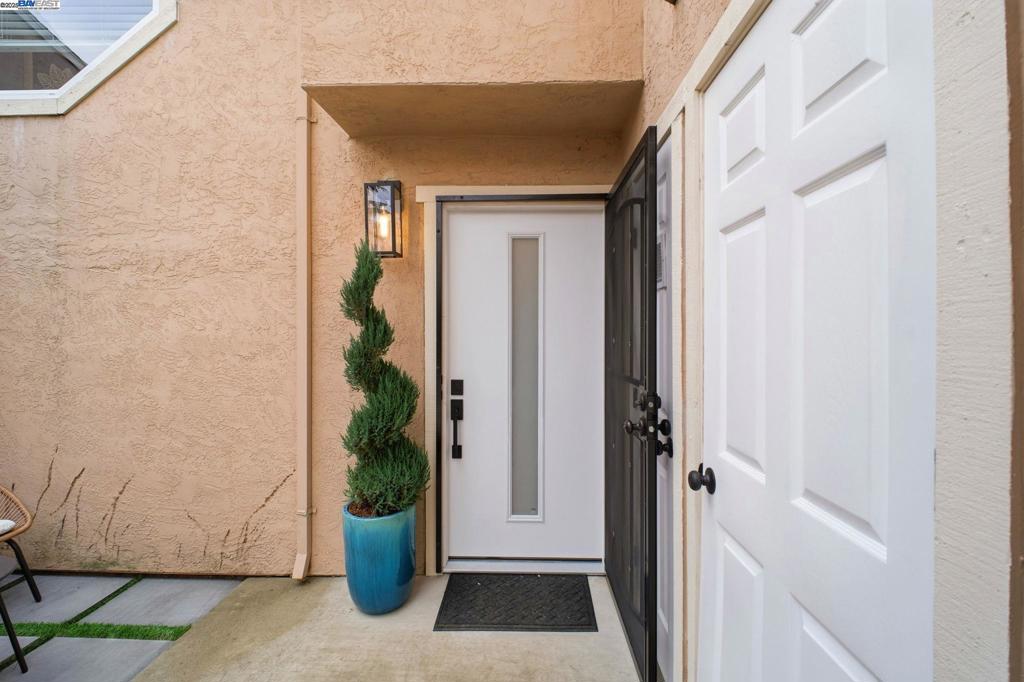 BRIARWOOD - Residential