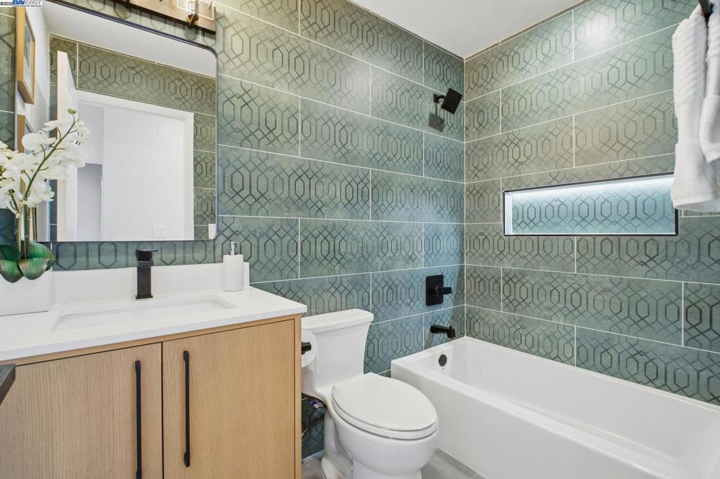 BRIARWOOD - Residential