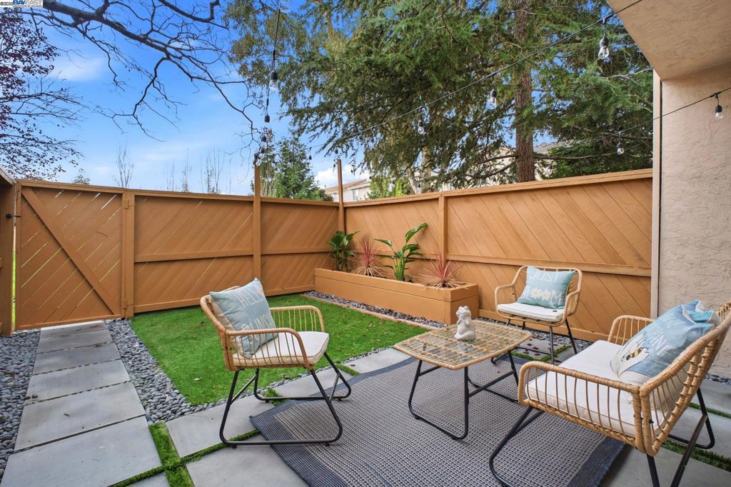 BRIARWOOD - Residential