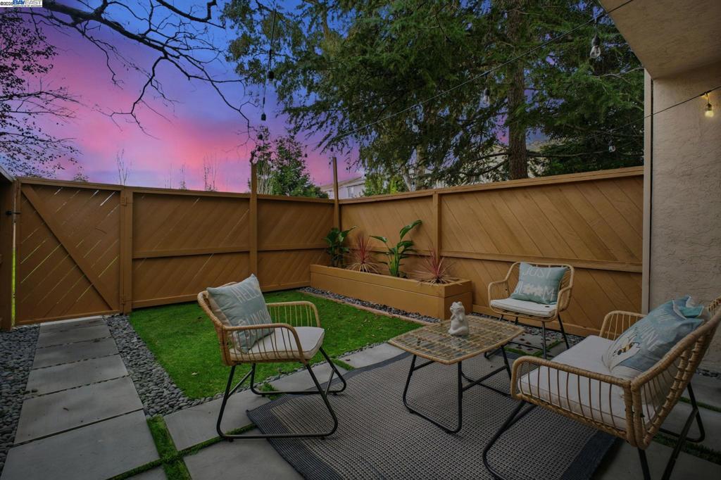 BRIARWOOD - Residential