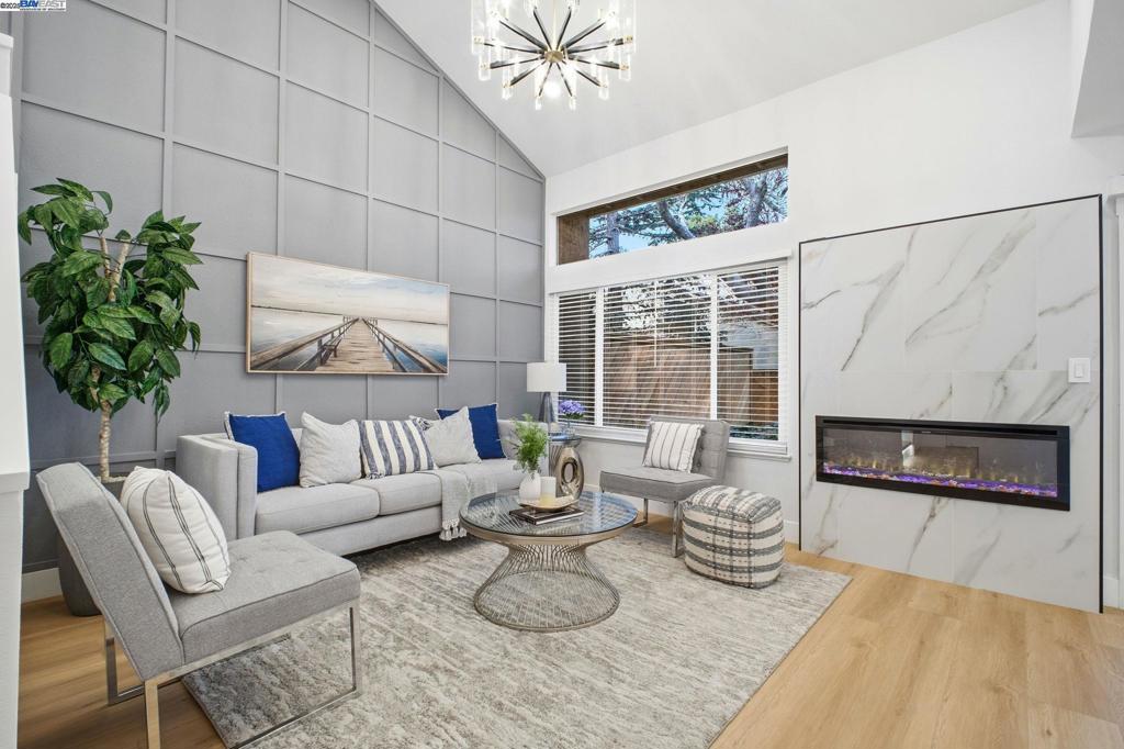 BRIARWOOD - Residential