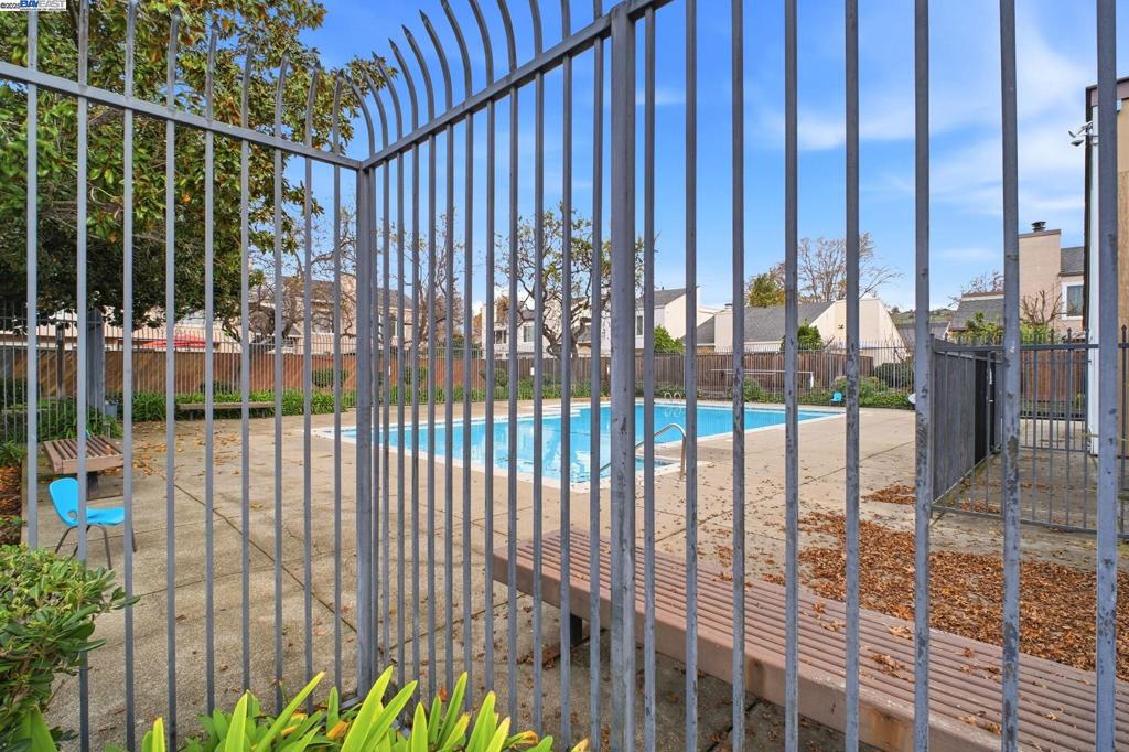 BRIARWOOD - Residential