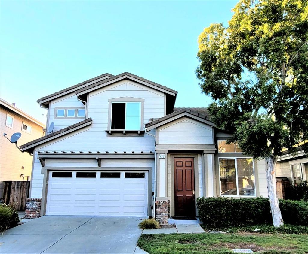 Phenomenal wide-water location with shared boat dock. Enjoy water sports from your backyard! Newly painted interior and exterior. Feel like you're on a "forever vacation" and yet so conveniently located between San Francisco and Silicon Valley.