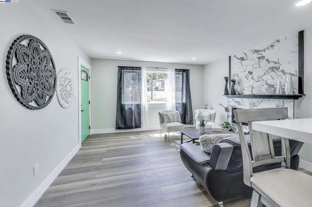 ALHAMBRA  VALLEY - Residential