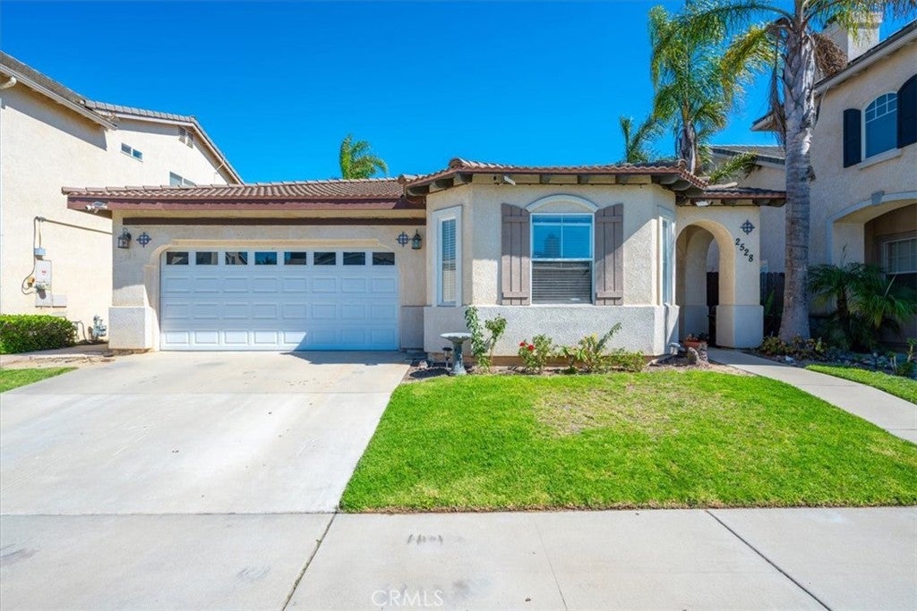 2528 Ellen Lane
