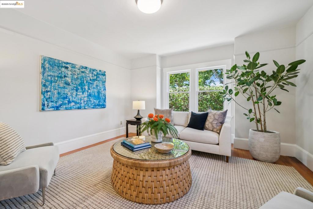 Properties 4 1810 Virginia St