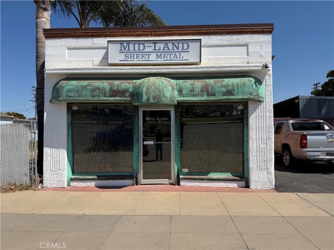 Photo of 125 E Fesler Street, Santa Maria, CA 93454 (MLS # PI26105160)