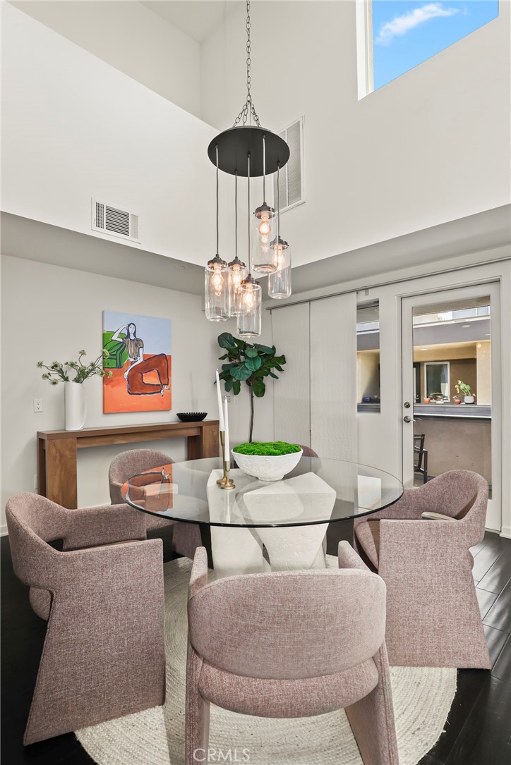 4005 Monroe Street 8