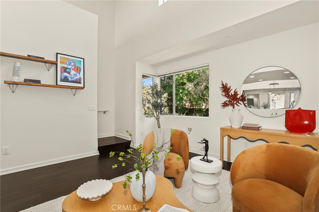 4005 Monroe Street 8