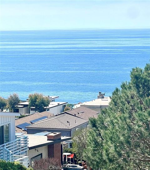 Photo of 31955 10th AVE, Laguna Beach, CA 92651 (MLS # OC26094833)