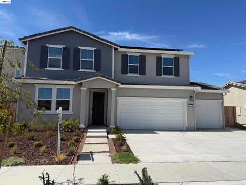 Photo of 3065 Blue Opal Cir CIR, Roseville, CA 95747 (MLS # 41148093)