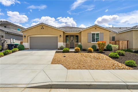 Photo of 3840 Westbrook Ave, Rosamond, CA 93560 (MLS # SR26082254)