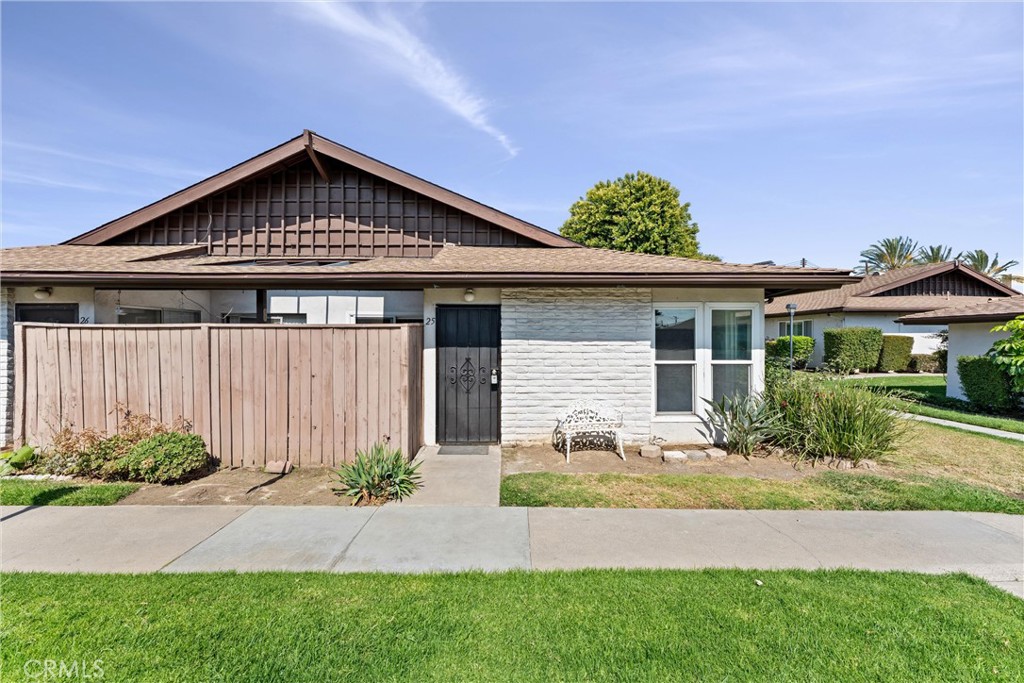 1800 E Heim Avenue 25