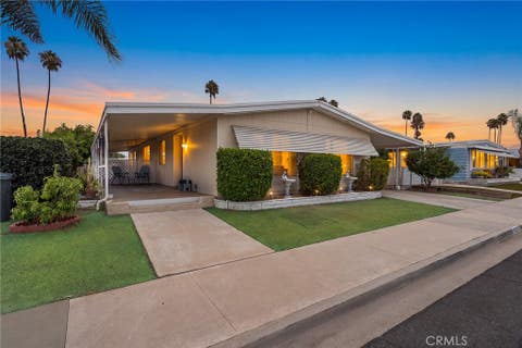 Photo of 1430 Vista Grande DR, Hemet, CA 92543 (MLS # SW26172427)