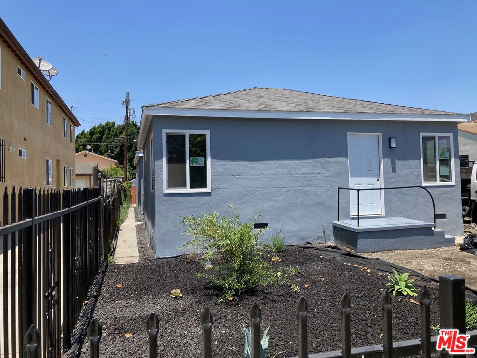 2 Bedroom and 1 bath house. This property is part of 3 houses on a lot. Section 8 is ok. Please call Listing agent. Central A/C. New Air conditioning and Heater. Completely remodeled. New kitchen and bathrooms. The property is ready to move in. Section 8 Approved
