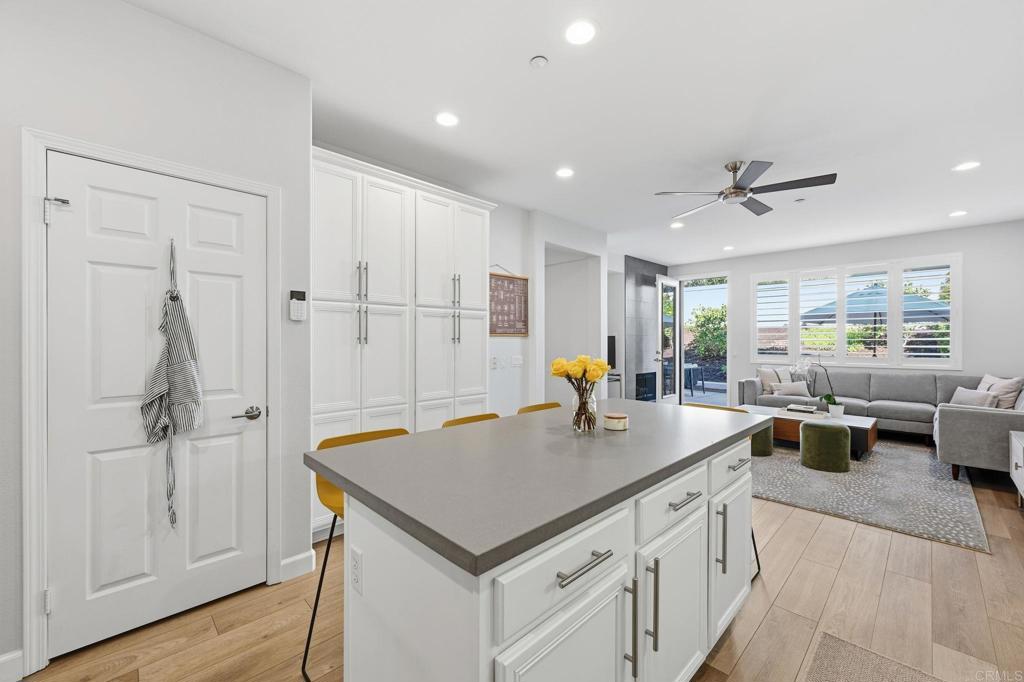 6485 Alexandri Circle