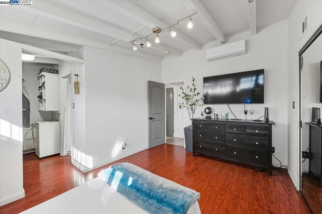 GLEN EDEN - Residential