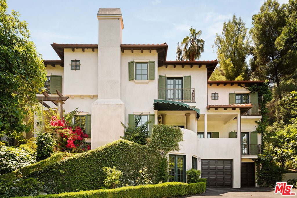 Photo of 10685 Somma Way, Los Angeles, CA 90077 (MLS # 25549943)