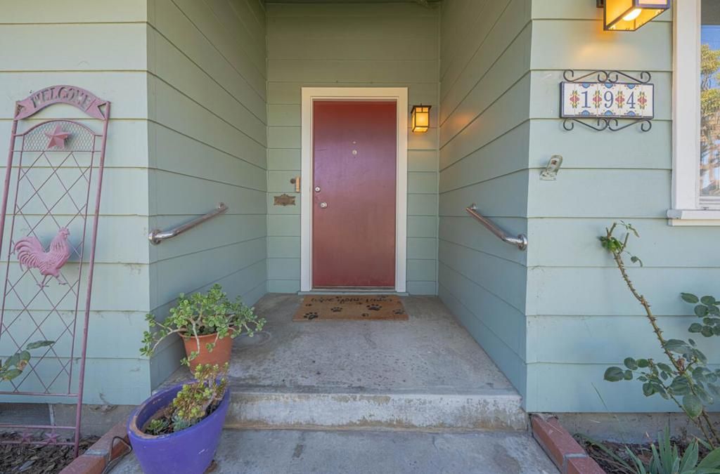 Photo of 194 Riker Terrace, Salinas, CA 93901 (MLS # ML82027079)