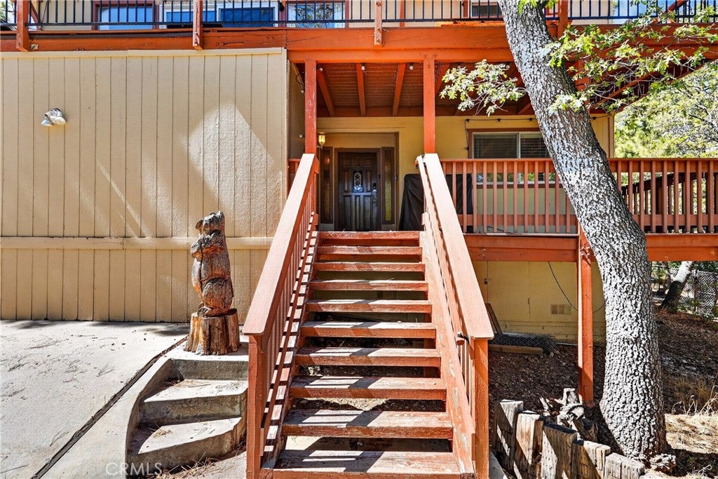 701 Villa Grove