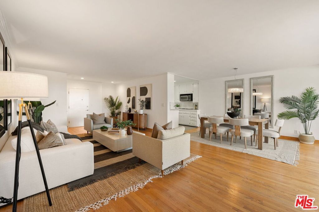 Photo of 10725 Ohio Avenue #2, Los Angeles, CA 90024 (MLS # 26731605)