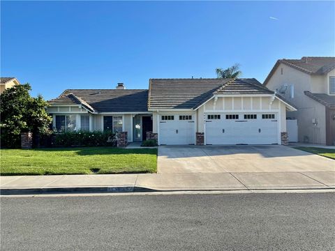 Photo of 28937 Biarritz Court, Menifee, CA 92584 (MLS # SW26077369)