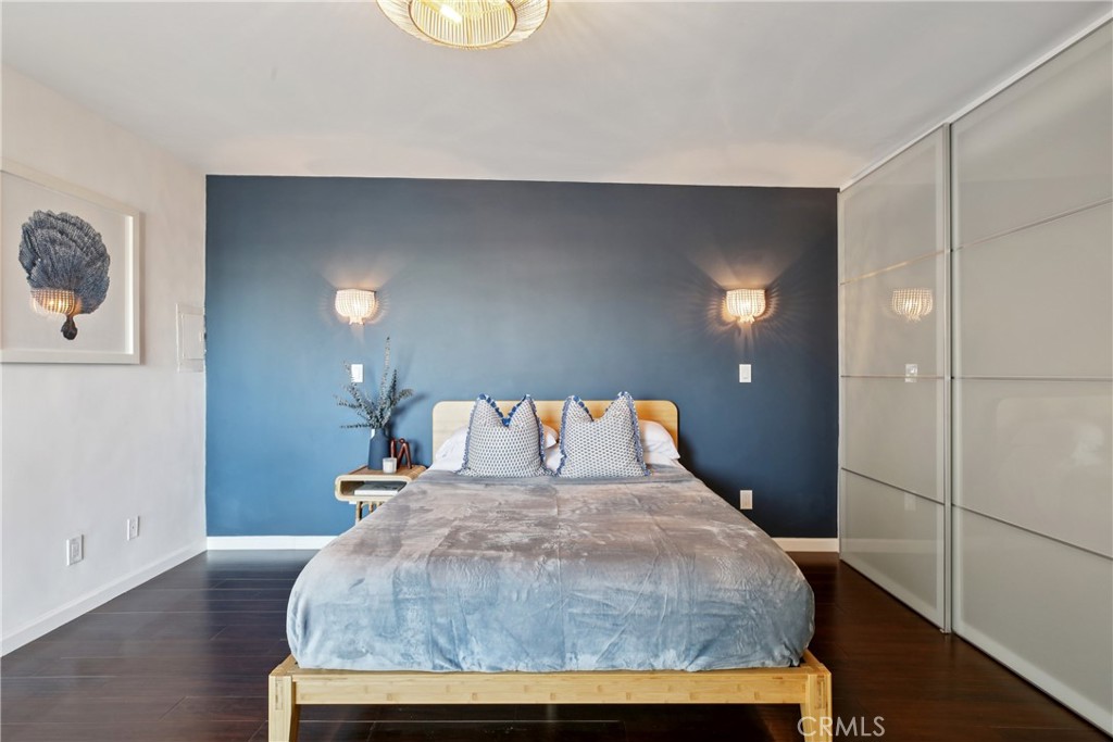 2704 Voorhees Avenue 4