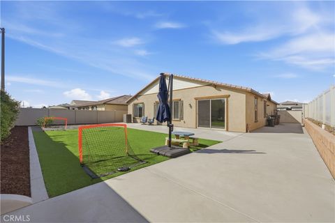 Tiny photo for 31618 Shawnee Cir, Menifee, CA 92584 (MLS # SW26049628)