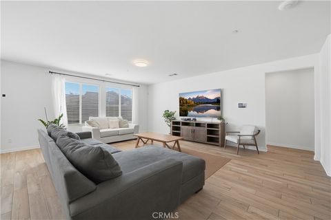 Tiny photo for 31618 Shawnee Cir, Menifee, CA 92584 (MLS # SW26049628)