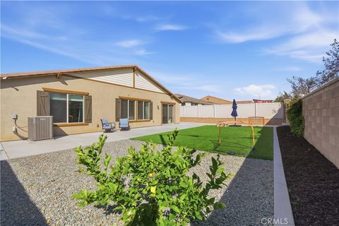 Tiny photo for 31618 Shawnee Cir, Menifee, CA 92584 (MLS # SW26049628)