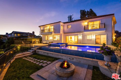 Photo of 1957 Linda Flora Drive, Los Angeles, CA 90077 (MLS # 25548867)