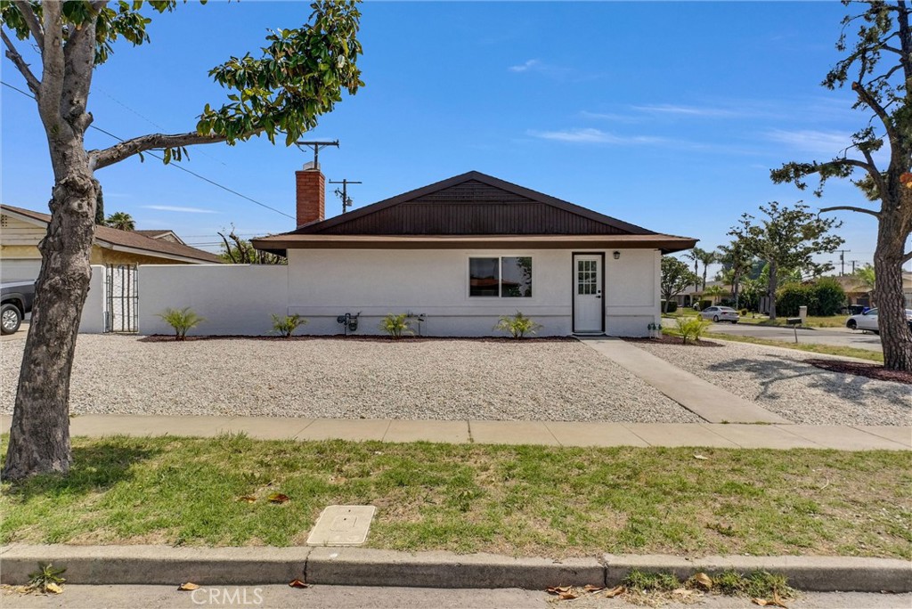 16208 Dianthus Avenue