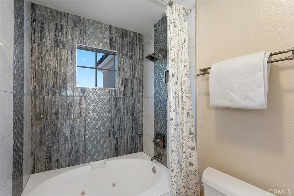 Laguna Niguel, California 92677, United States, 2 Bedrooms Bedrooms, ,3 BathroomsBathrooms,Residential,Active,205411