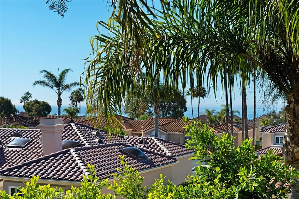 Laguna Niguel, California 92677, United States, 2 Bedrooms Bedrooms, ,3 BathroomsBathrooms,Residential,Active,205411