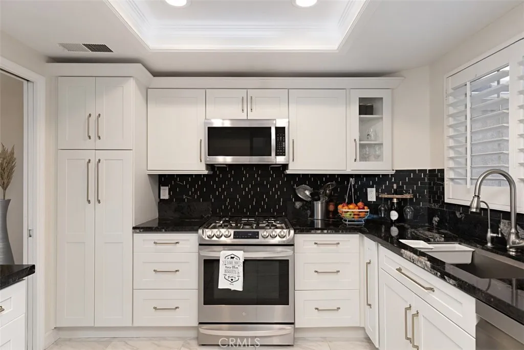 Laguna Niguel, California 92677, United States, 2 Bedrooms Bedrooms, ,3 BathroomsBathrooms,Residential,Active,205411