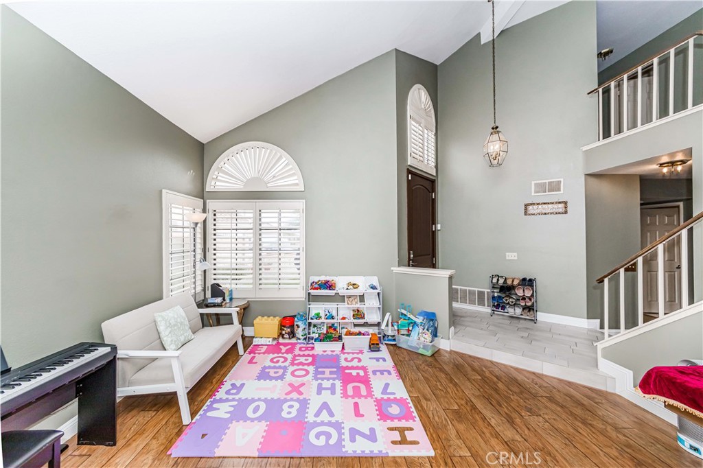 2936 Ridgecrest Circle