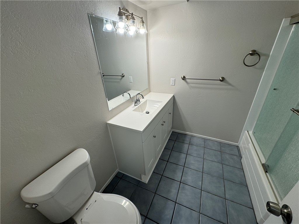 Casa Loma (CL) - Residential Lease